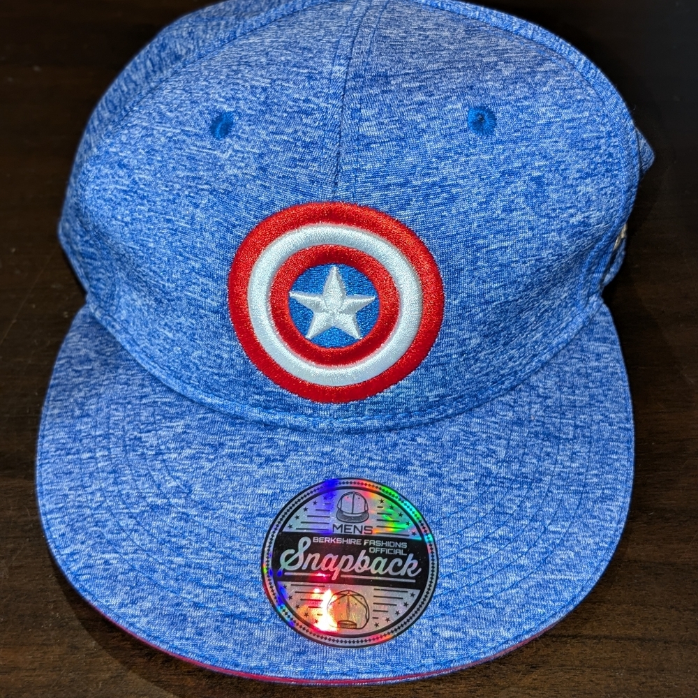 NWT Marvel Captain America Snapback Hat Baseball Cap Embroidered Logo Super Hero